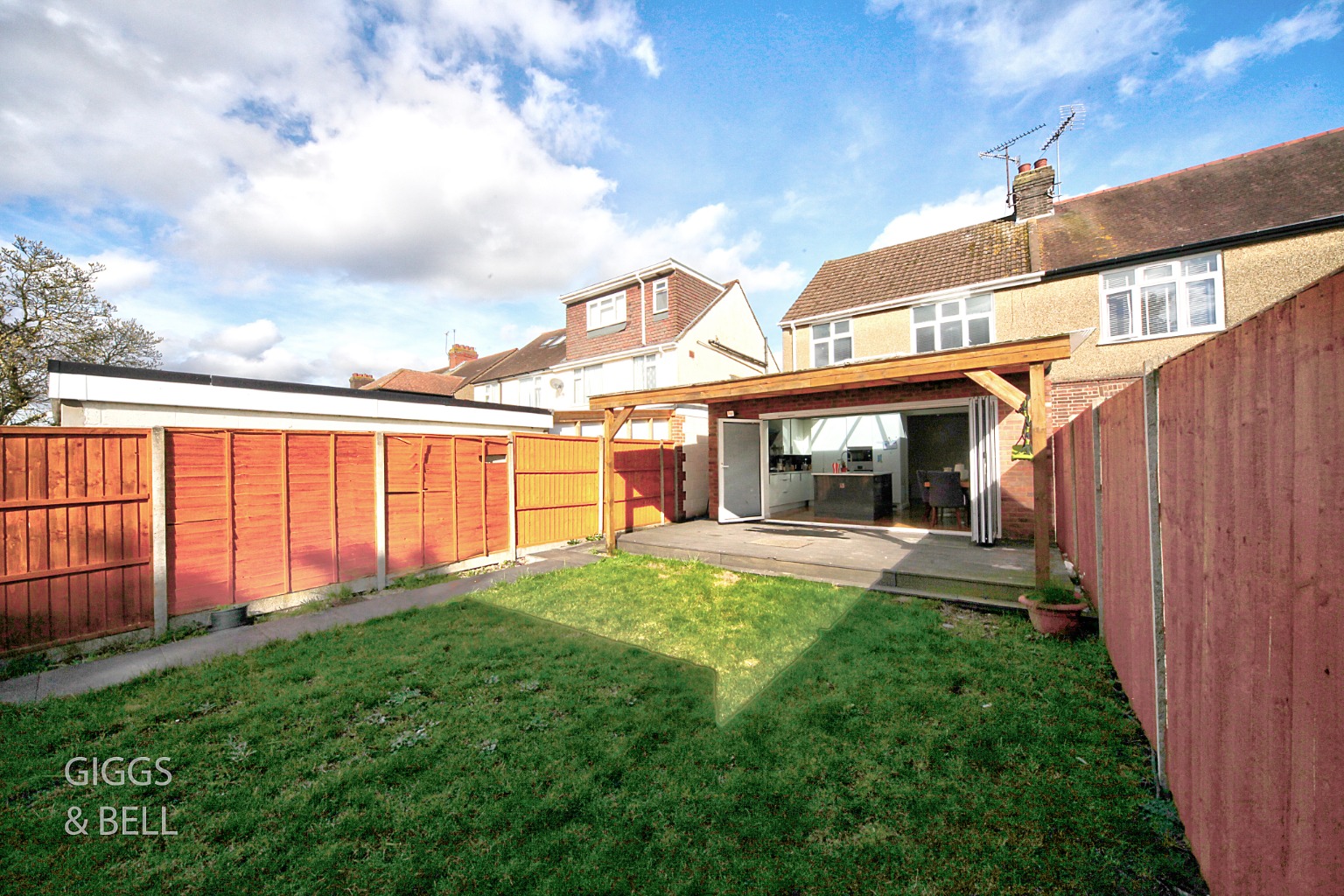 3 bed semi-detached house for sale in Durham Road, Luton  - Property Image 27