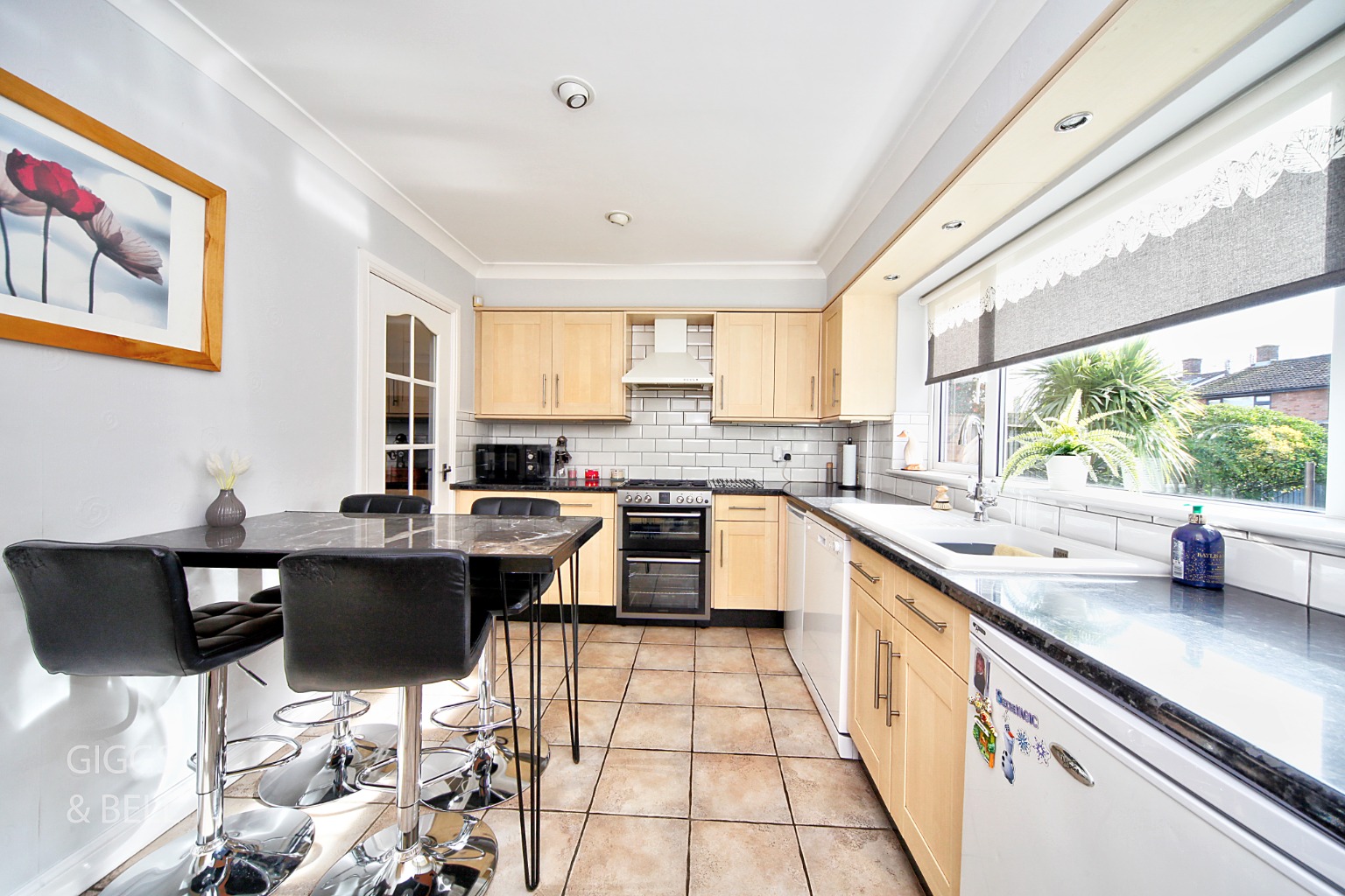 3 bed semi-detached house for sale in Cromwell Road, Stevenage 6