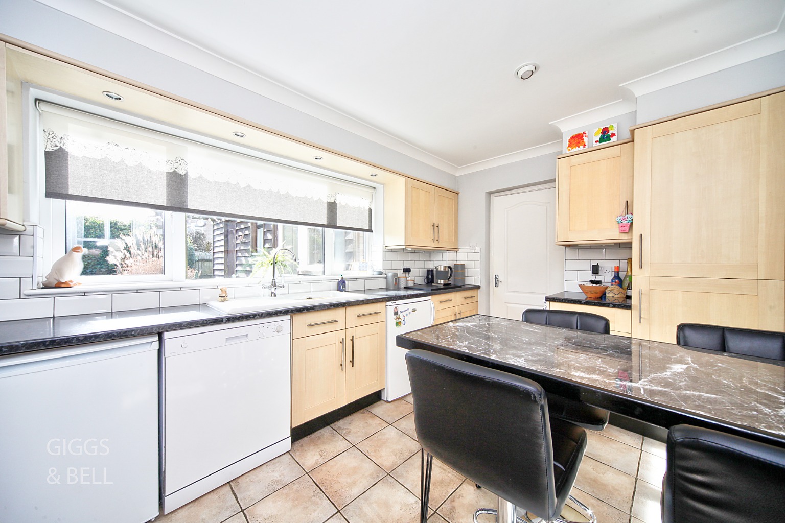 3 bed semi-detached house for sale in Cromwell Road, Stevenage 8