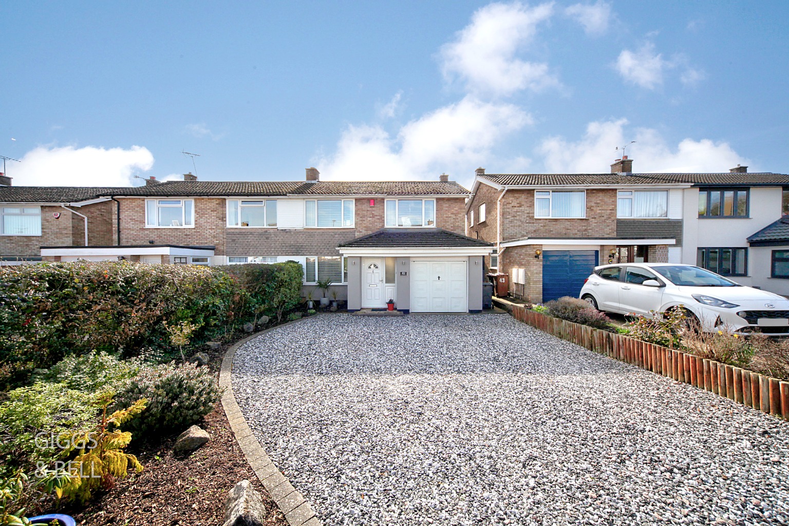 3 bed semi-detached house for sale in Cromwell Road, Stevenage - Property Image 1