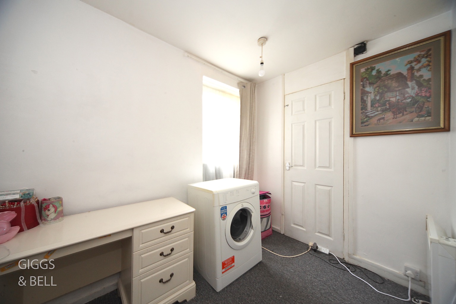 2 bed ground floor flat for sale in Downs Road, Bedfordshire  - Property Image 11