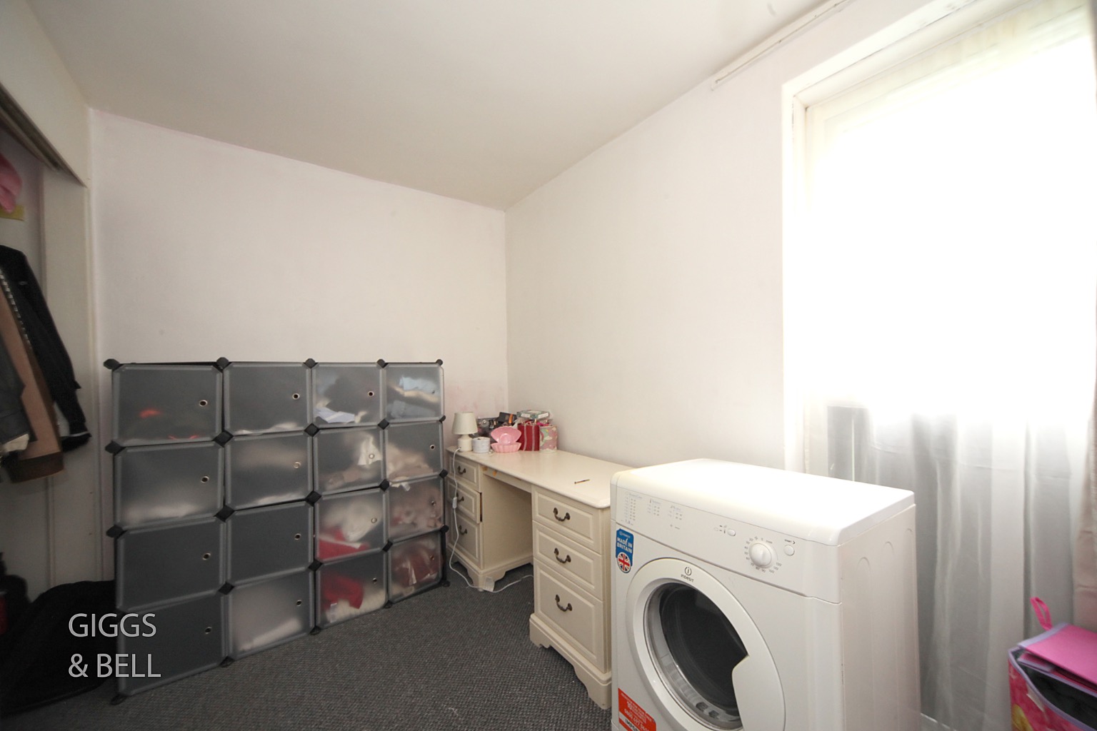2 bed ground floor flat for sale in Downs Road, Bedfordshire 9