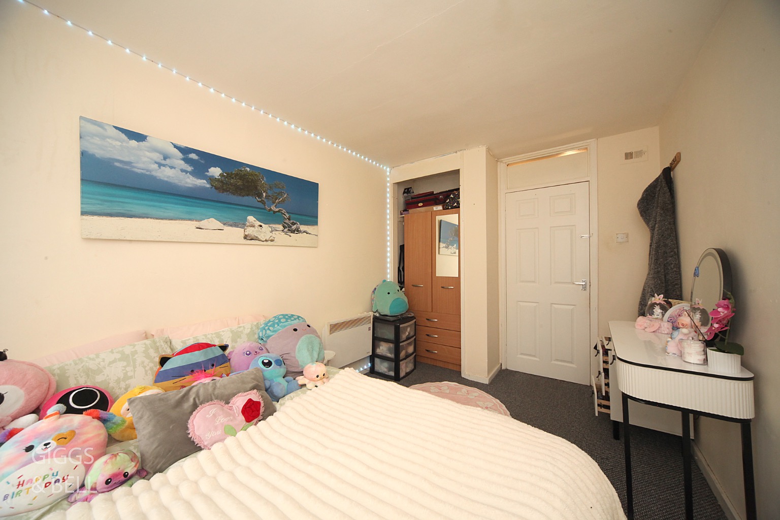 2 bed ground floor flat for sale in Downs Road, Bedfordshire  - Property Image 9