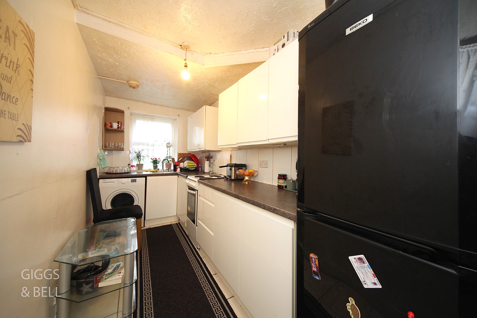 2 bed ground floor flat for sale in Downs Road, Bedfordshire  - Property Image 7