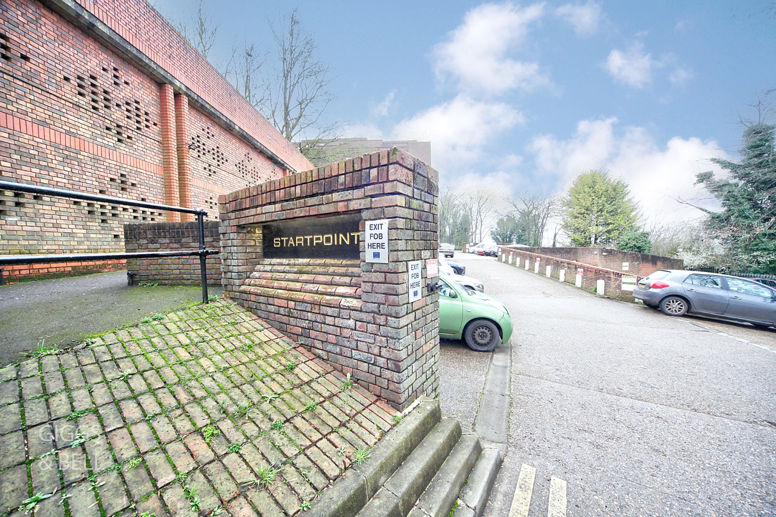 2 bed ground floor flat for sale in Downs Road, Bedfordshire  - Property Image 16