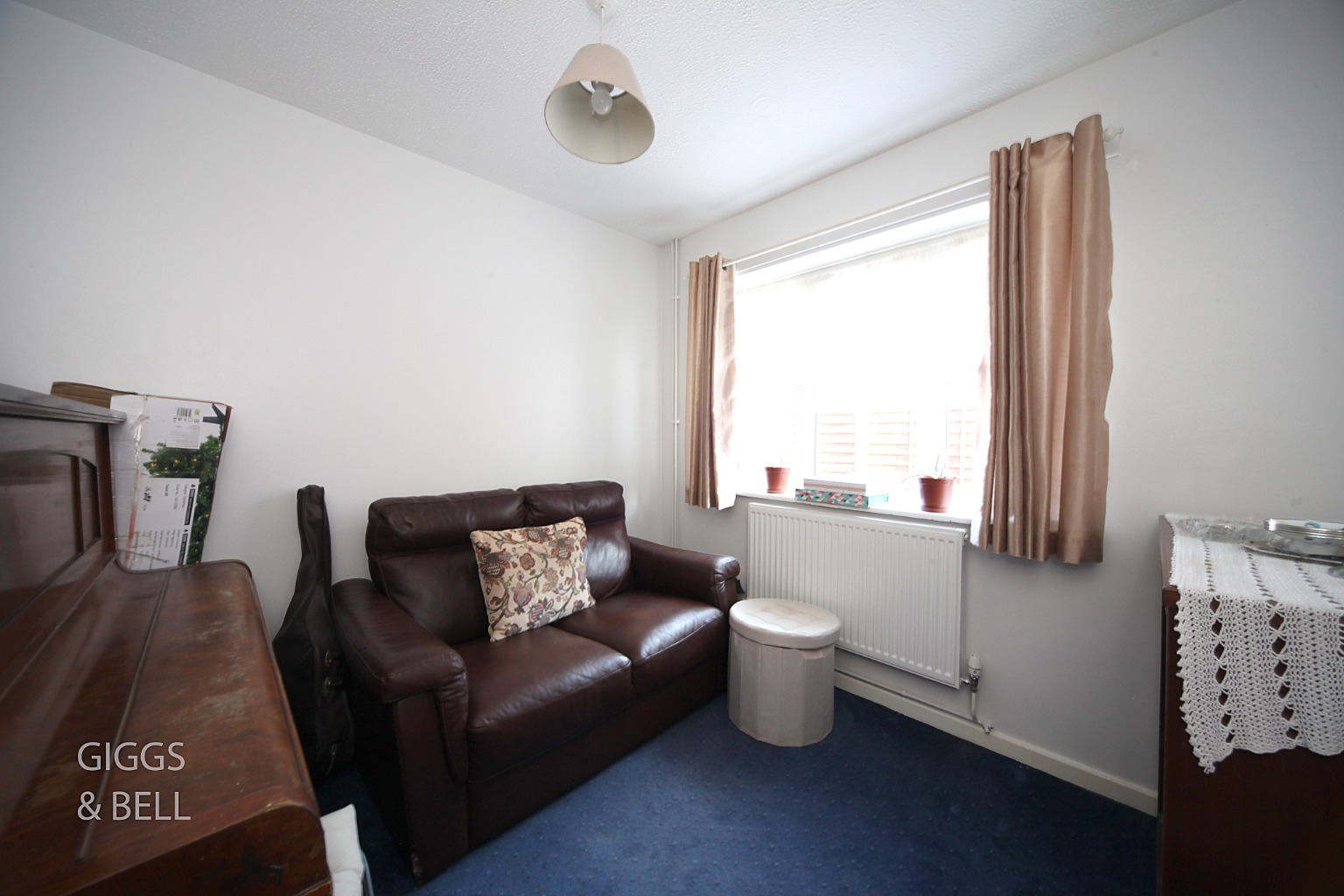 3 bed semi-detached bungalow for sale in Runley Road, Luton 10