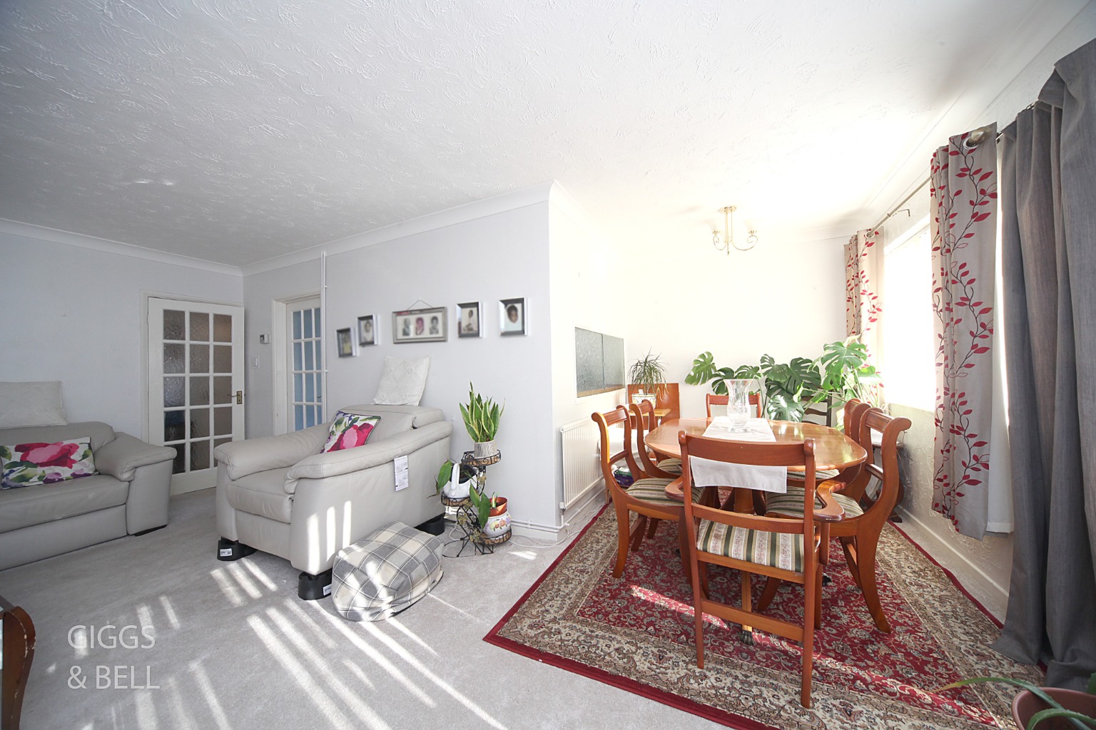 3 bed semi-detached bungalow for sale in Runley Road, Luton  - Property Image 4