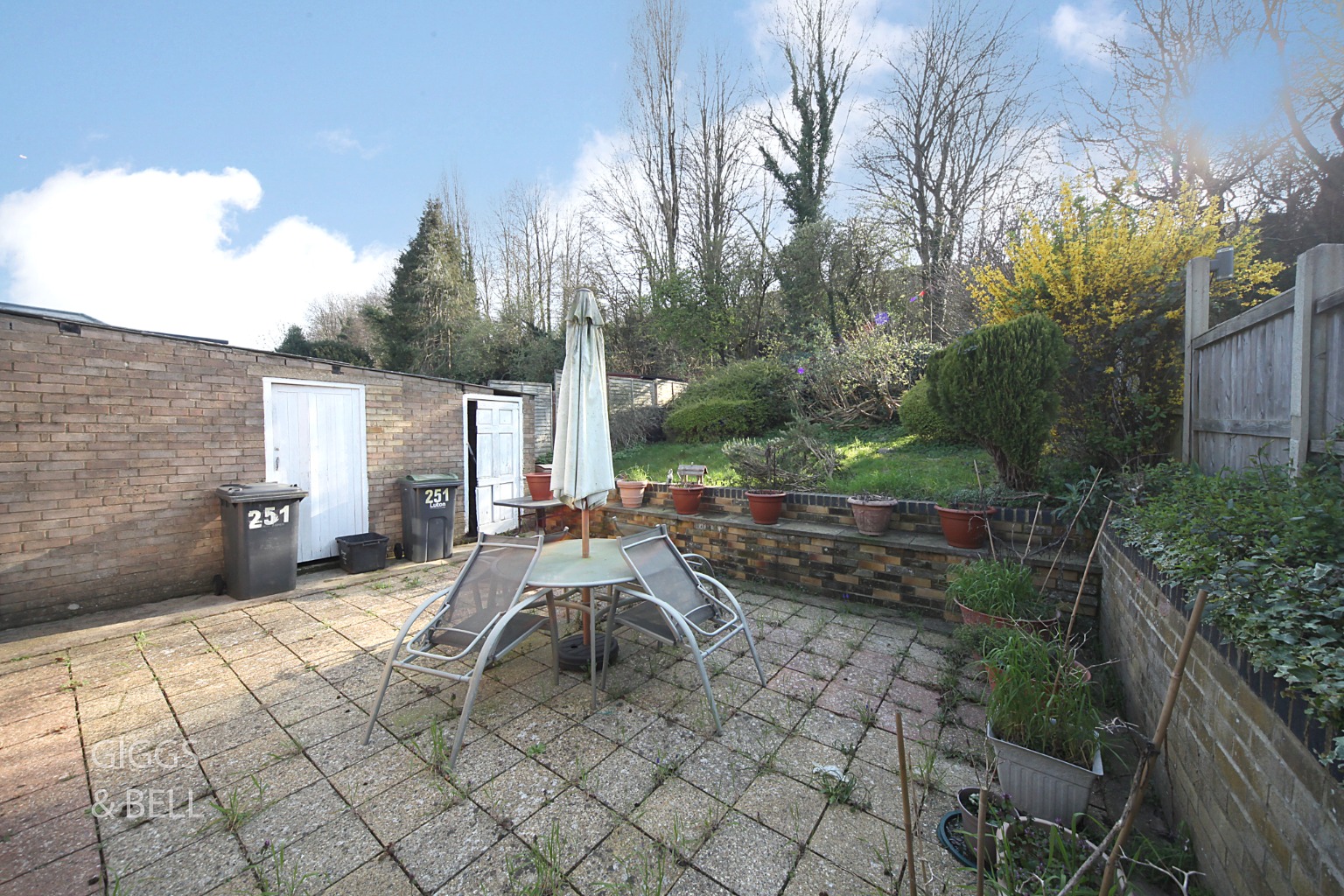 3 bed semi-detached bungalow for sale in Runley Road, Luton 14