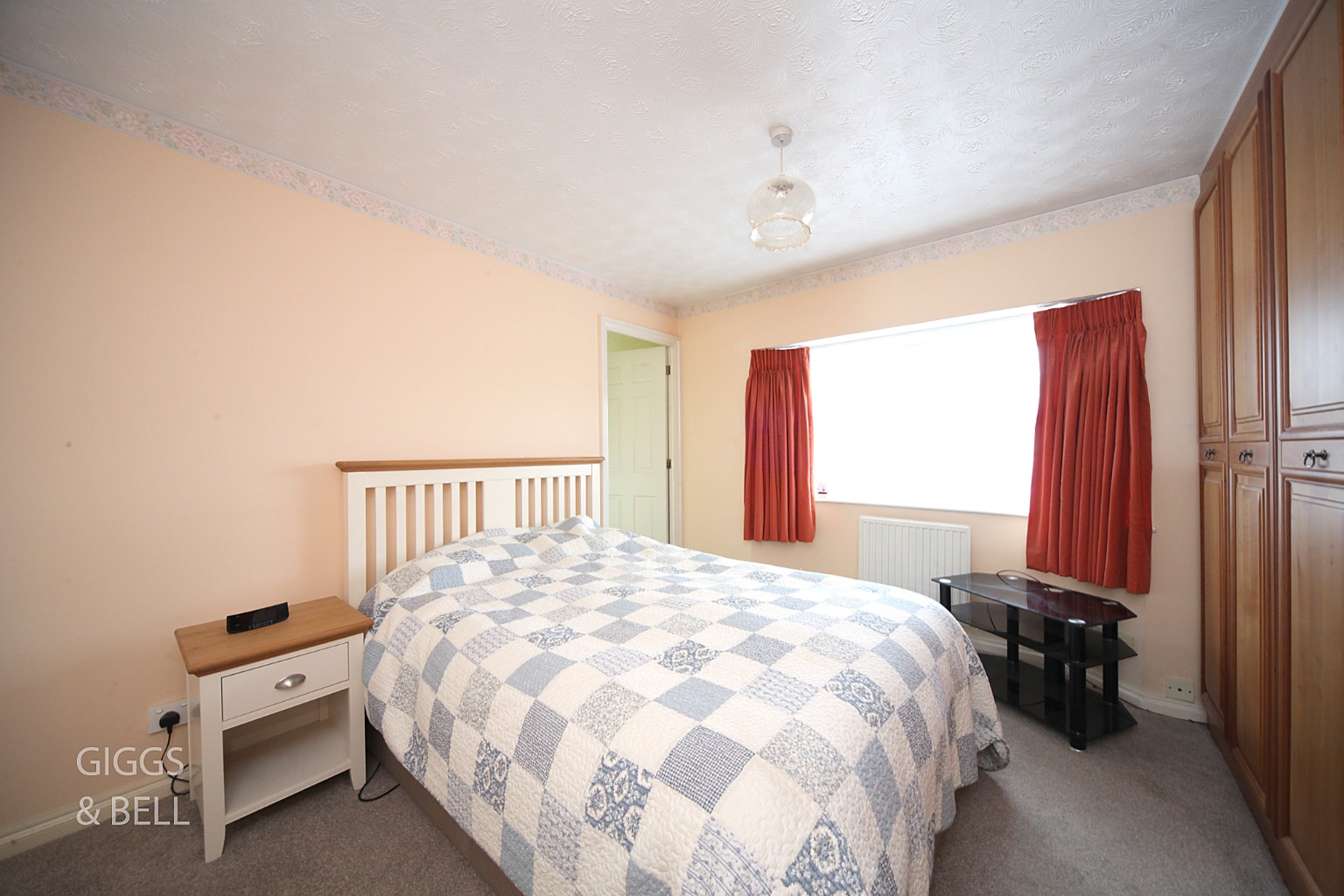 3 bed detached house for sale in Besford Close, Luton  - Property Image 11