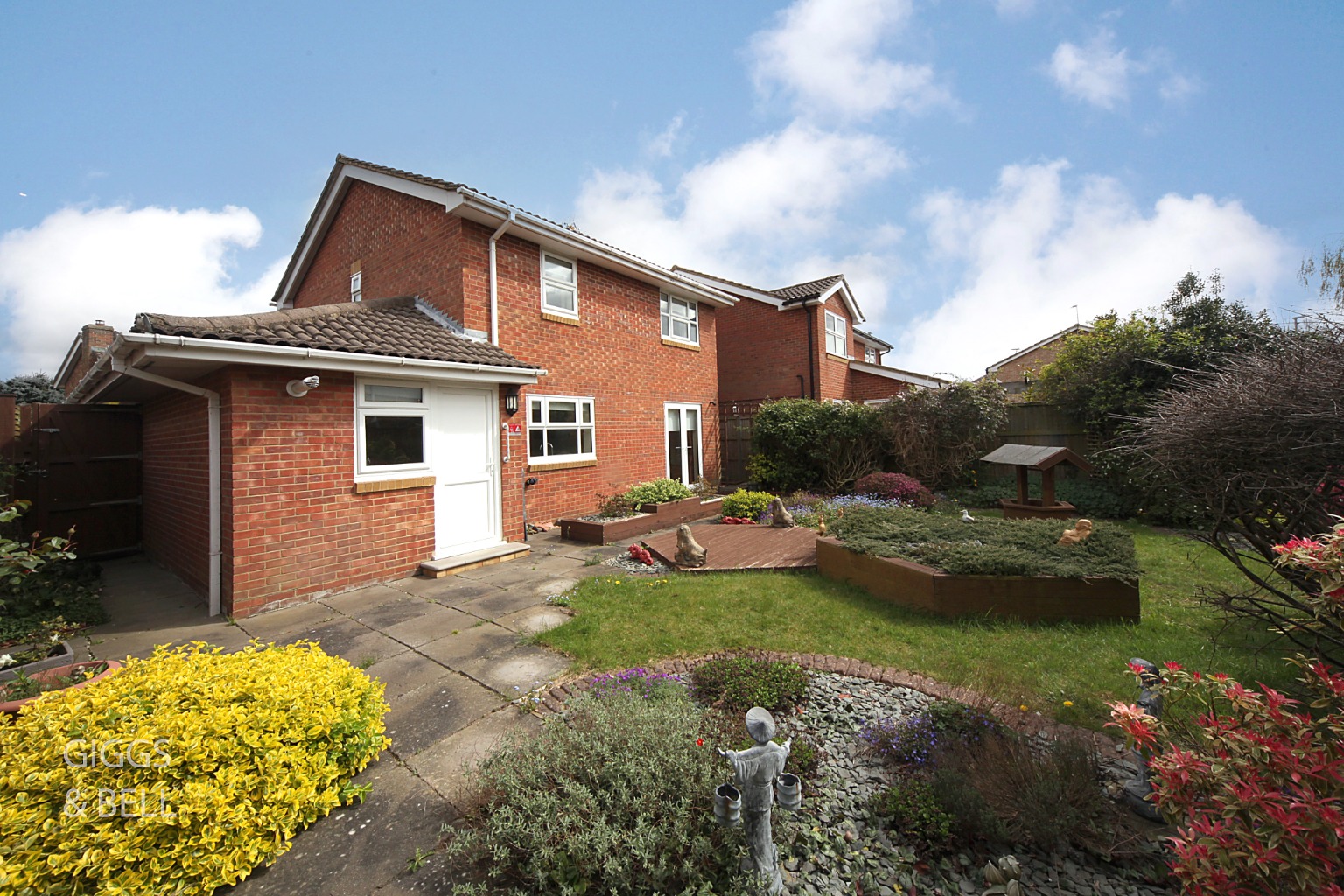 3 bed detached house for sale in Besford Close, Luton 16