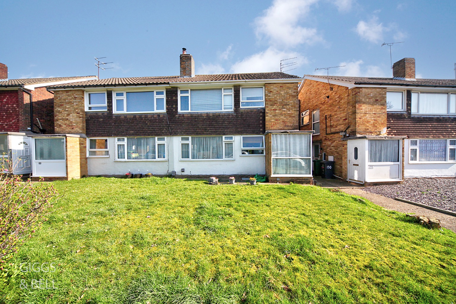 2 bed maisonette for sale in Birchen Grove, Luton 13