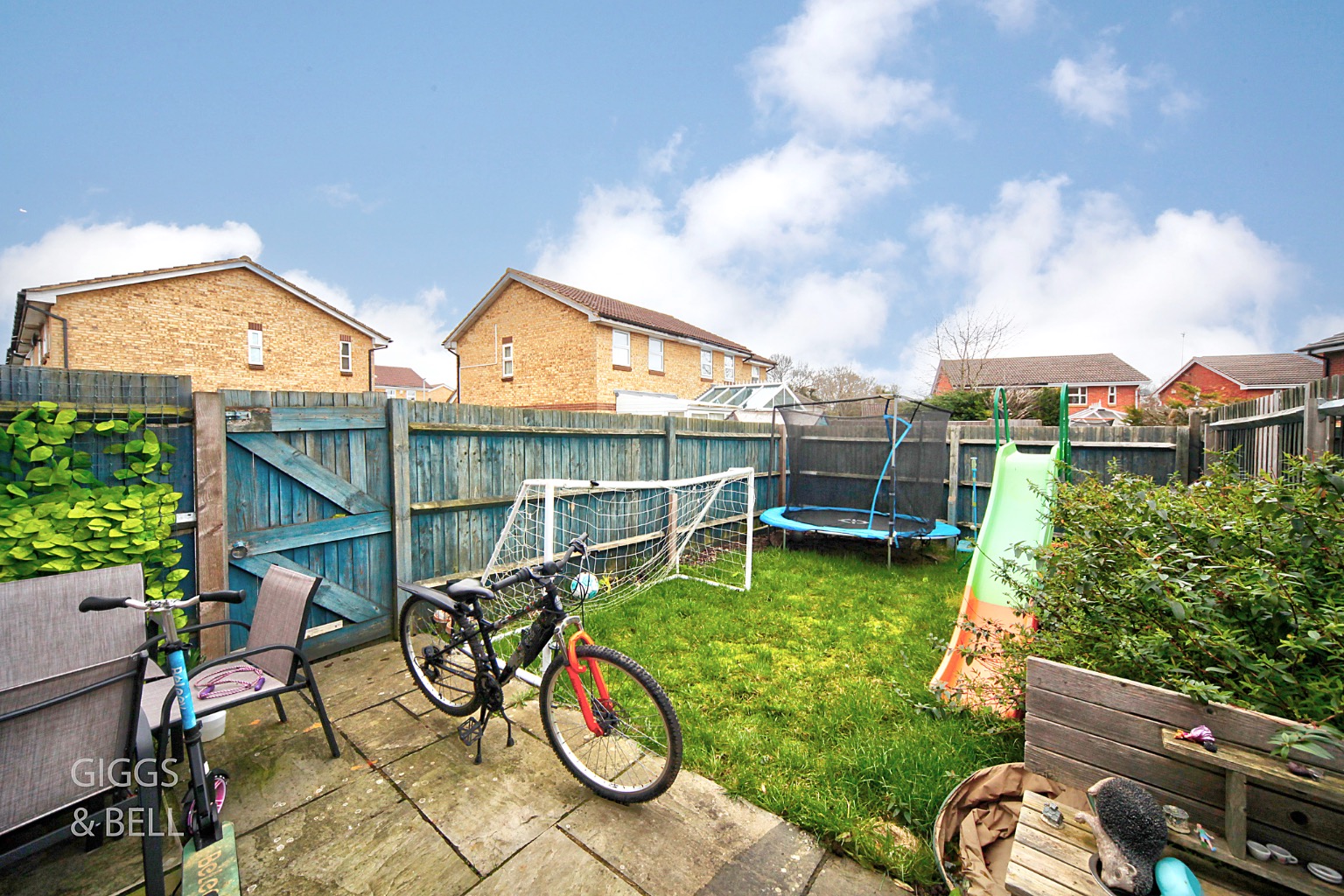 3 bed end of terrace house for sale in Renshaw Close, Luton  - Property Image 13