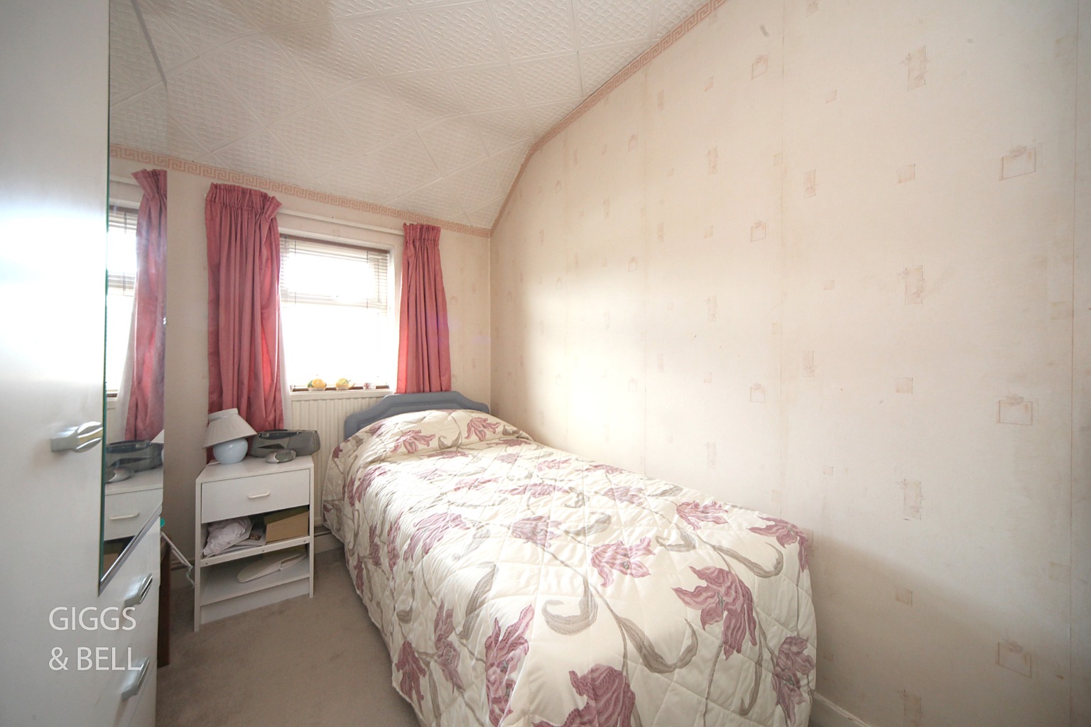 3 bed semi-detached house for sale in Chesford Road, Luton 13