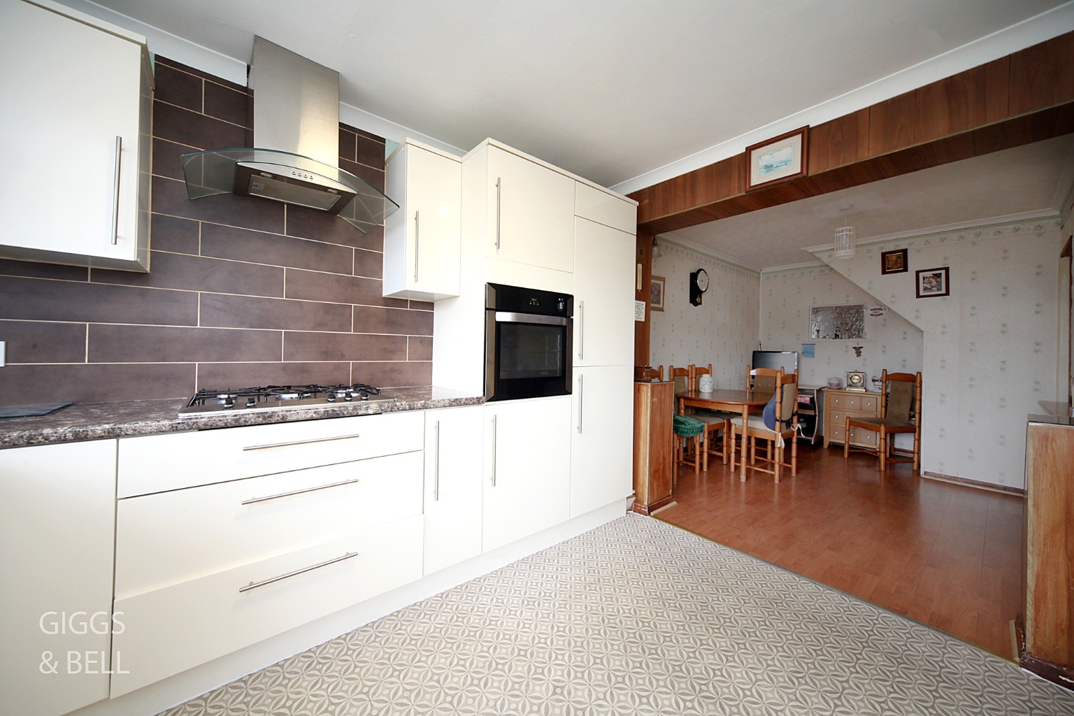 3 bed semi-detached house for sale in Chesford Road, Luton 6