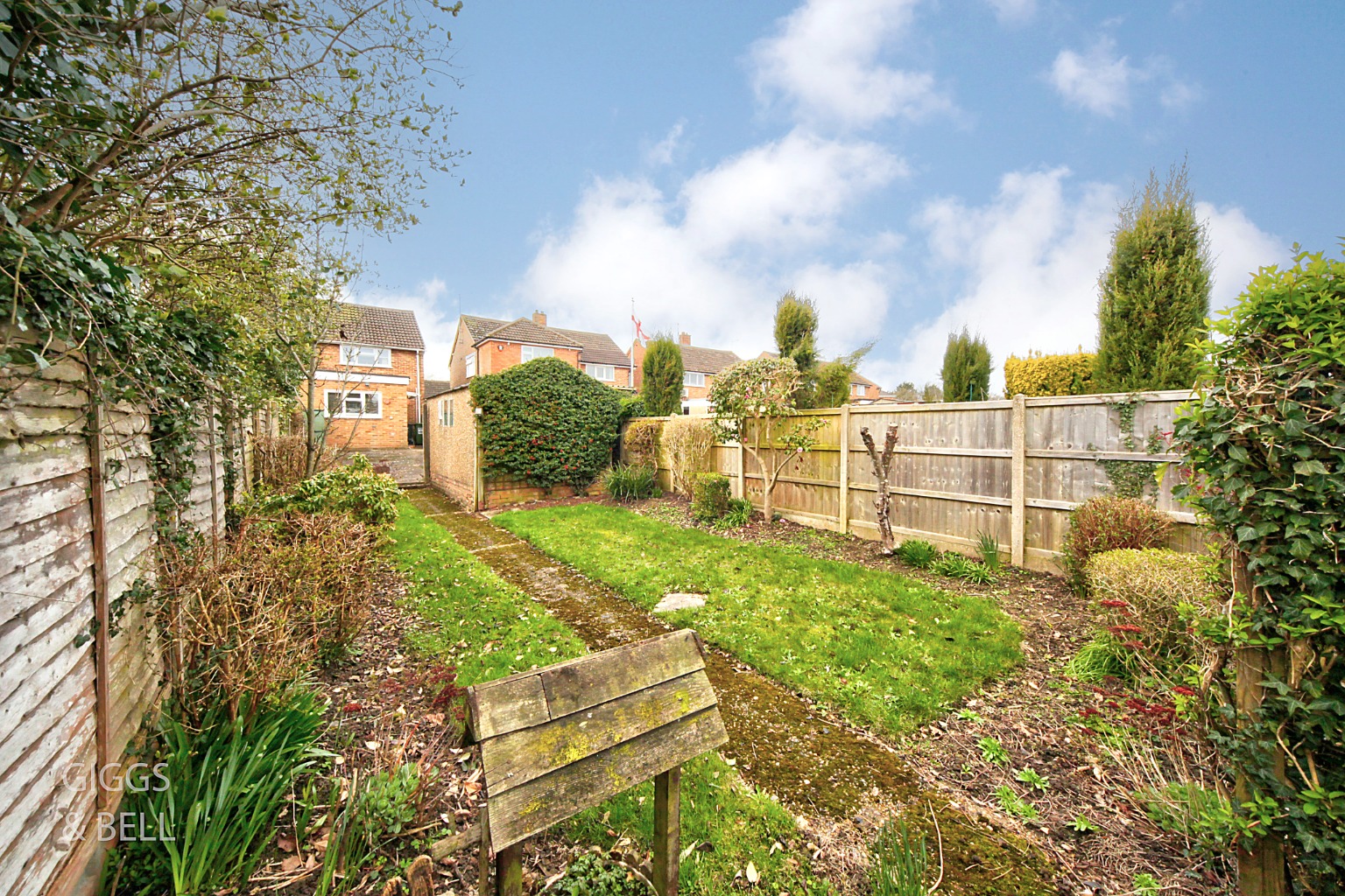 3 bed semi-detached house for sale in Chesford Road, Luton  - Property Image 23