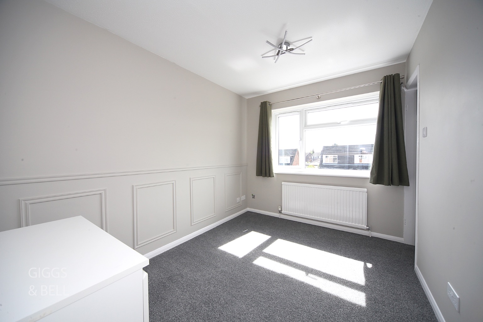 3 bed detached house for sale in Hazelwood Close, Luton  - Property Image 21