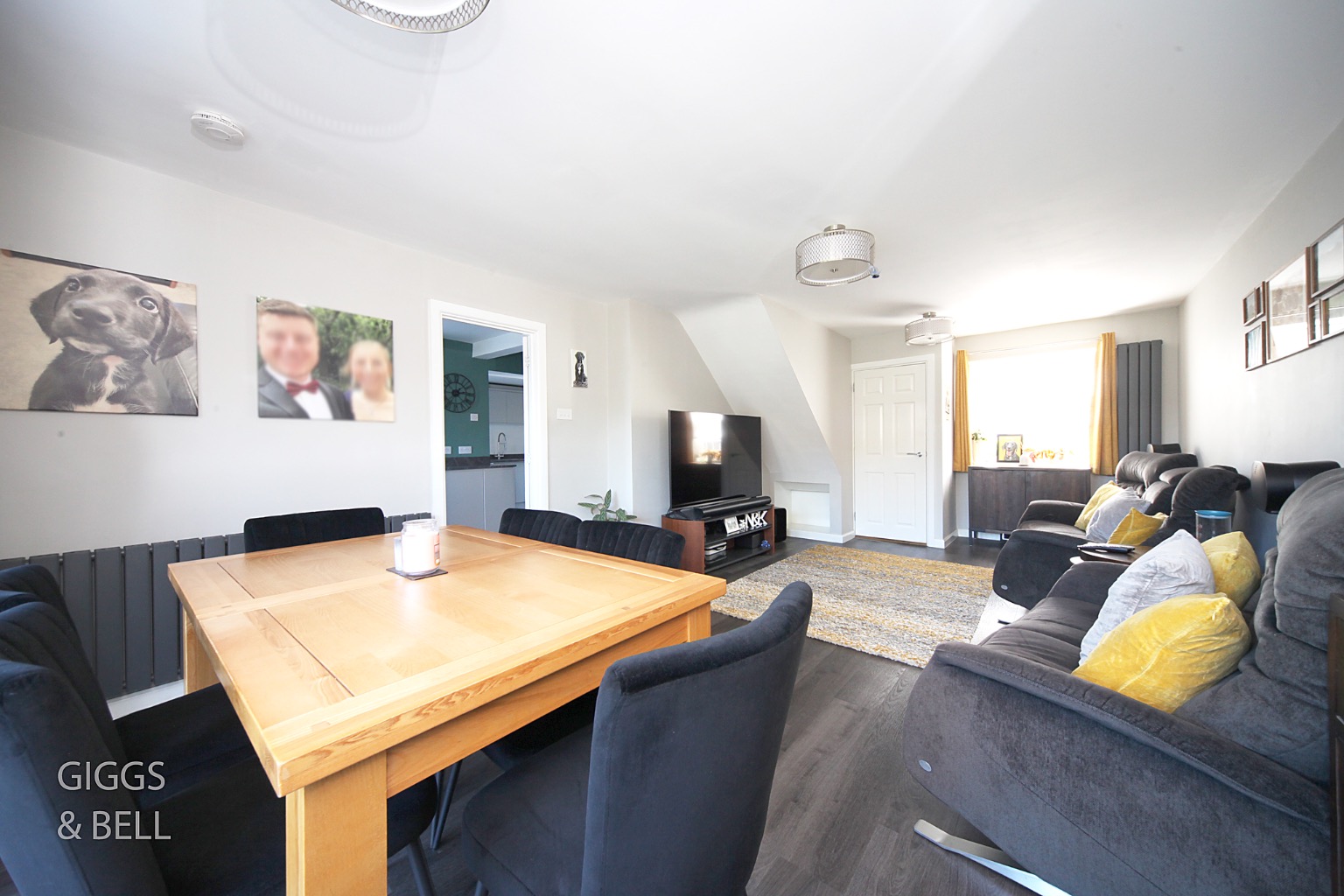 3 bed detached house for sale in Hazelwood Close, Luton 5
