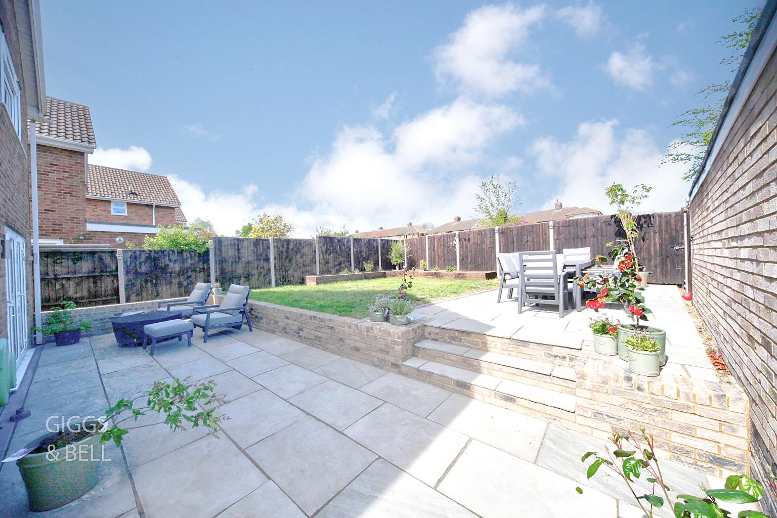 3 bed detached house for sale in Hazelwood Close, Luton 23