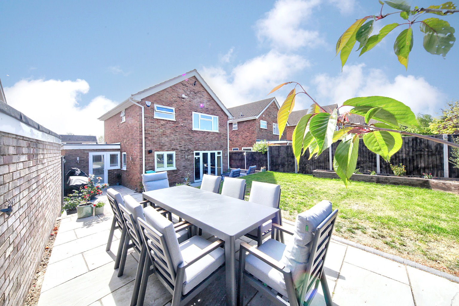 3 bed detached house for sale in Hazelwood Close, Luton  - Property Image 25