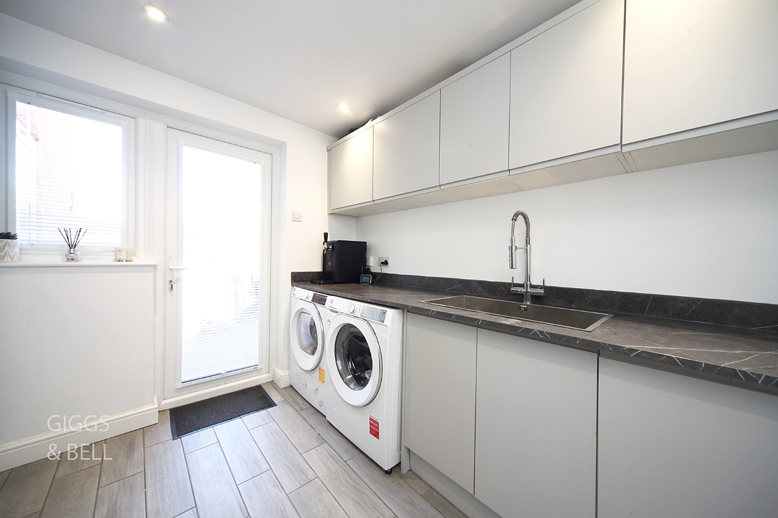 3 bed detached house for sale in Hazelwood Close, Luton  - Property Image 15