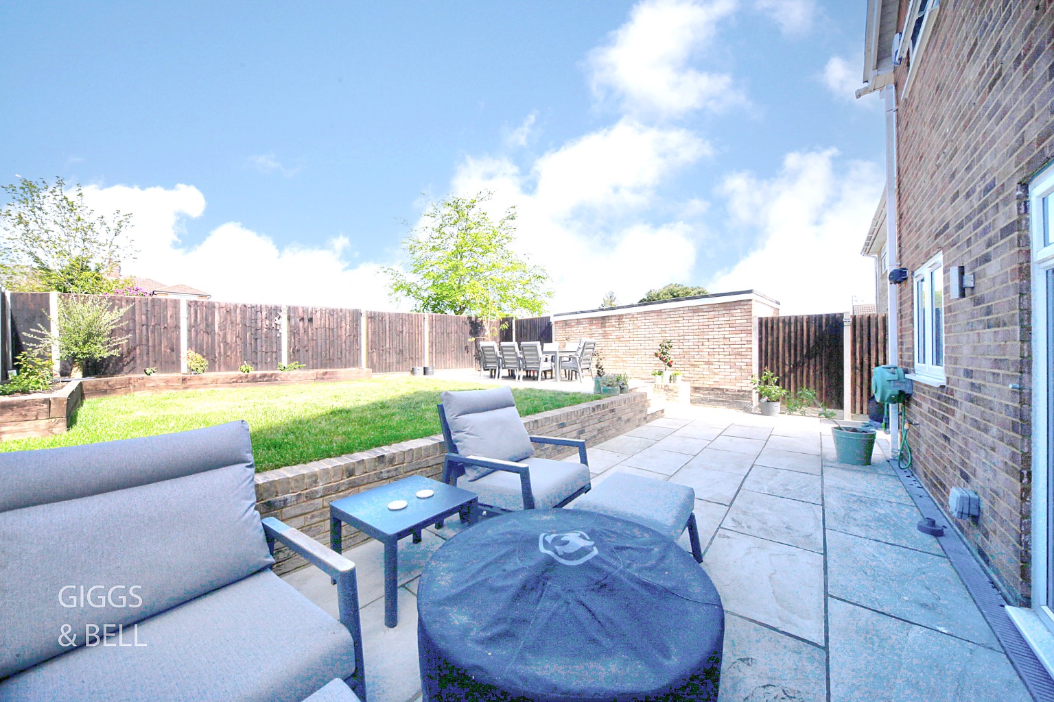 3 bed detached house for sale in Hazelwood Close, Luton  - Property Image 27