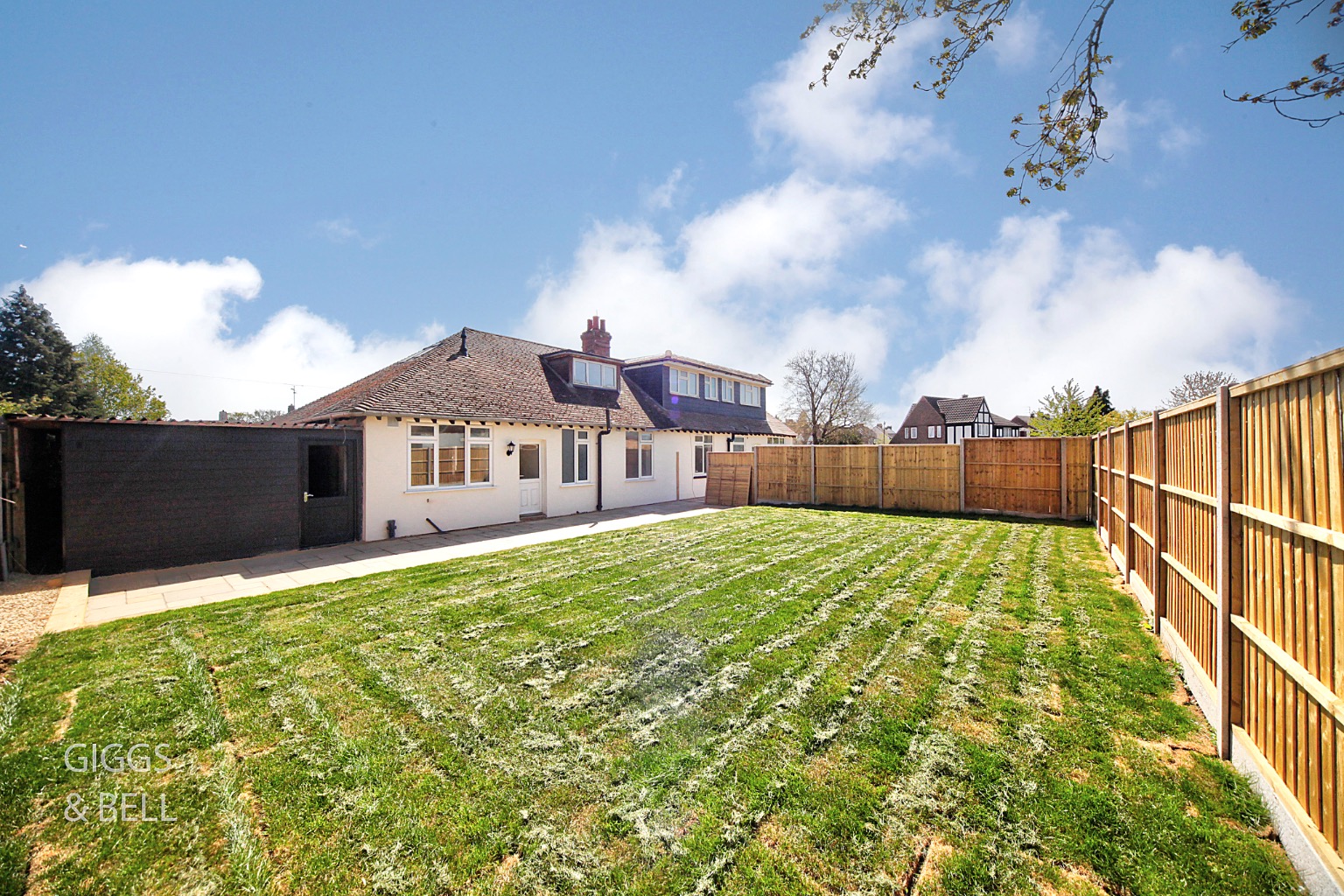 3 bed semi-detached bungalow for sale in Ashcroft Road, Luton 4