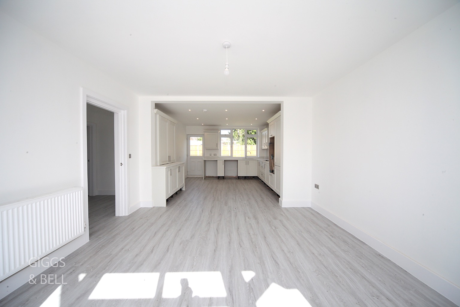 3 bed semi-detached bungalow for sale in Ashcroft Road, Luton  - Property Image 8