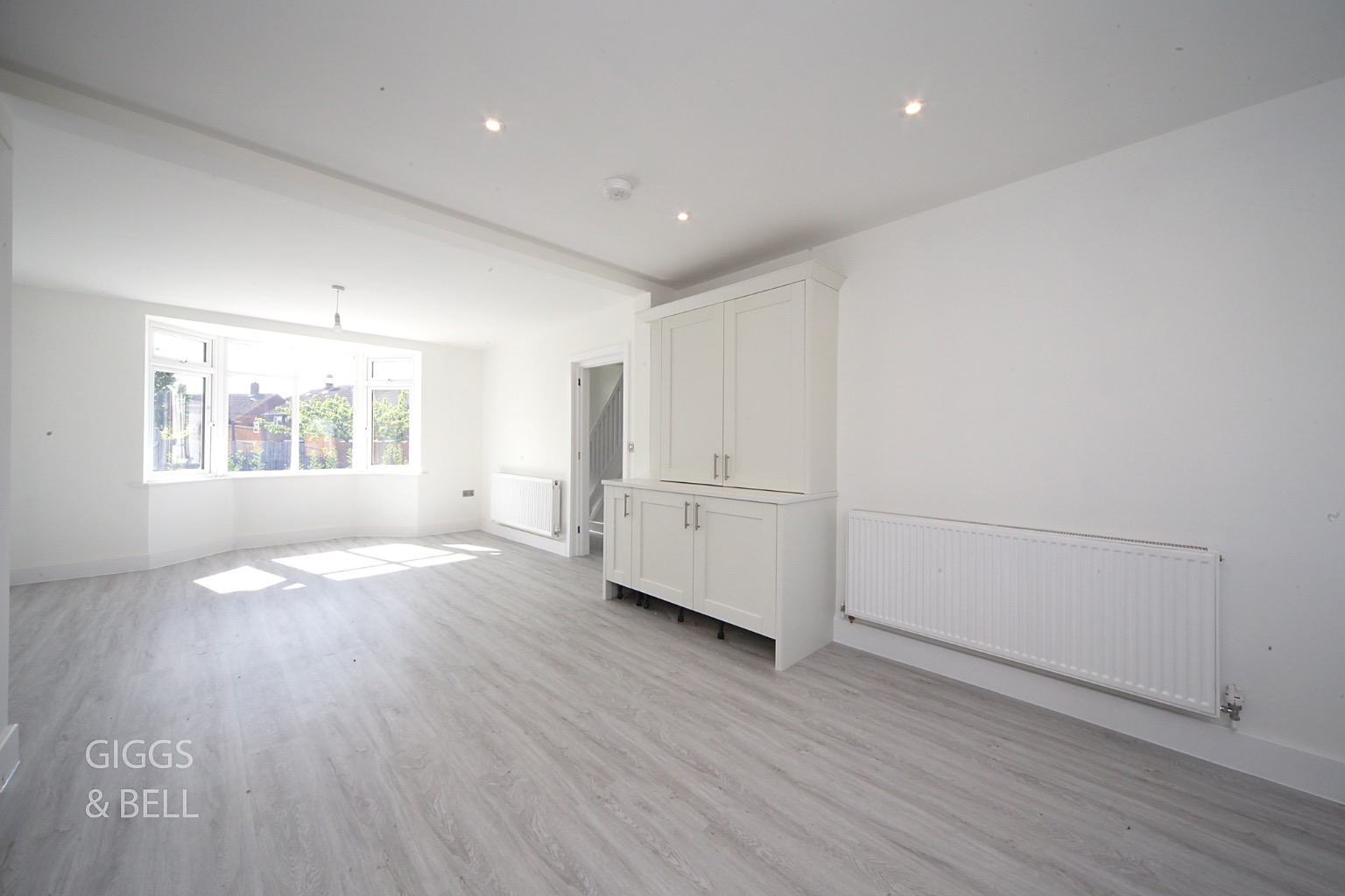 3 bed semi-detached bungalow for sale in Ashcroft Road, Luton  - Property Image 5