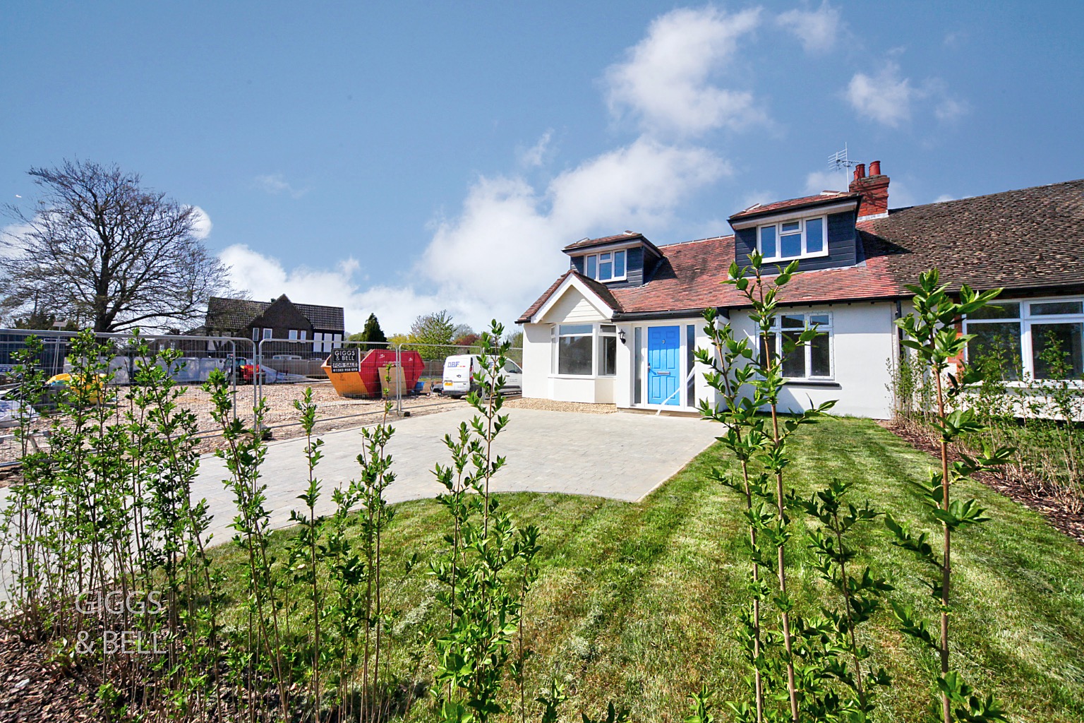 3 bed semi-detached bungalow for sale in Ashcroft Road, Luton 1