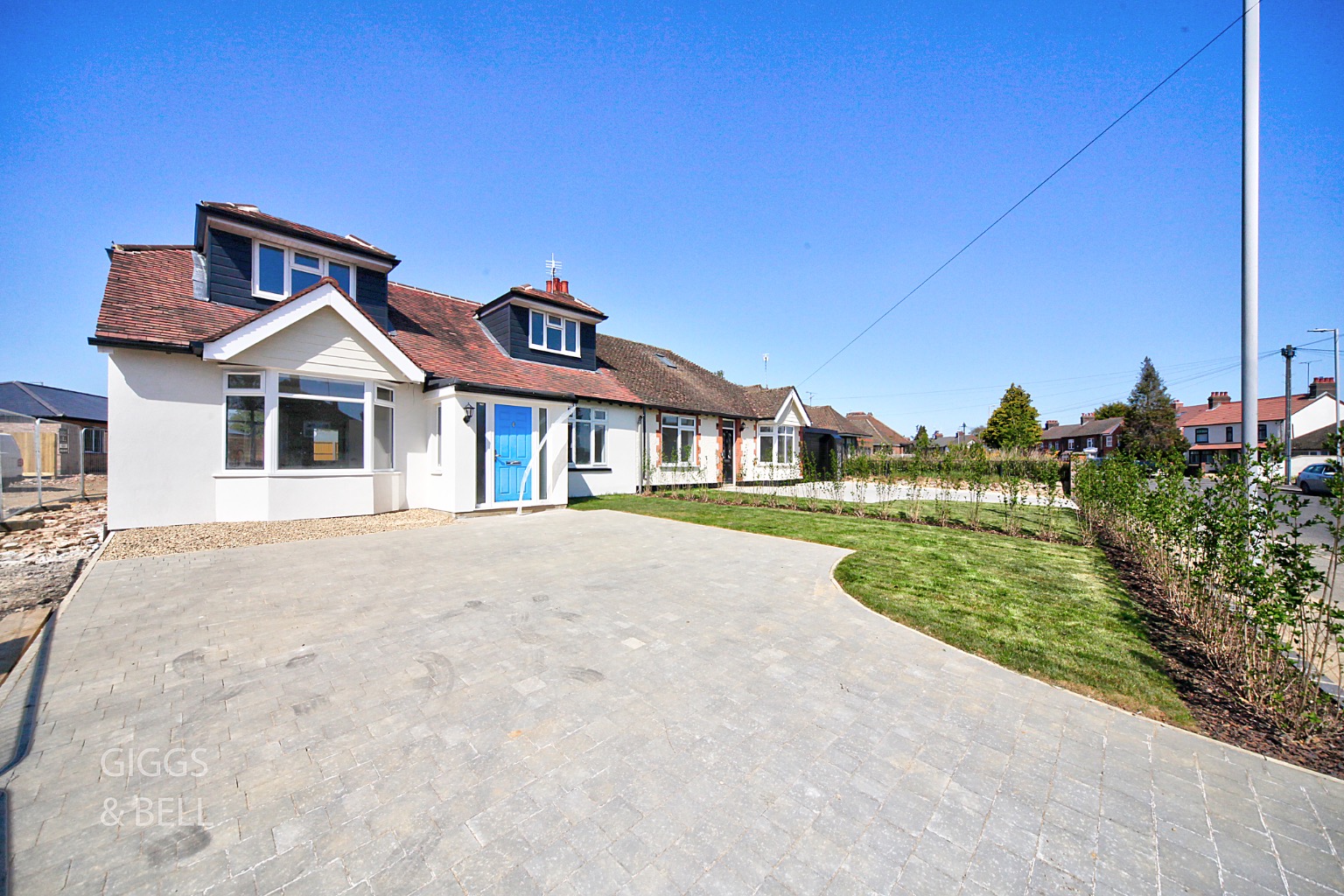 3 bed semi-detached bungalow for sale in Ashcroft Road, Luton 2