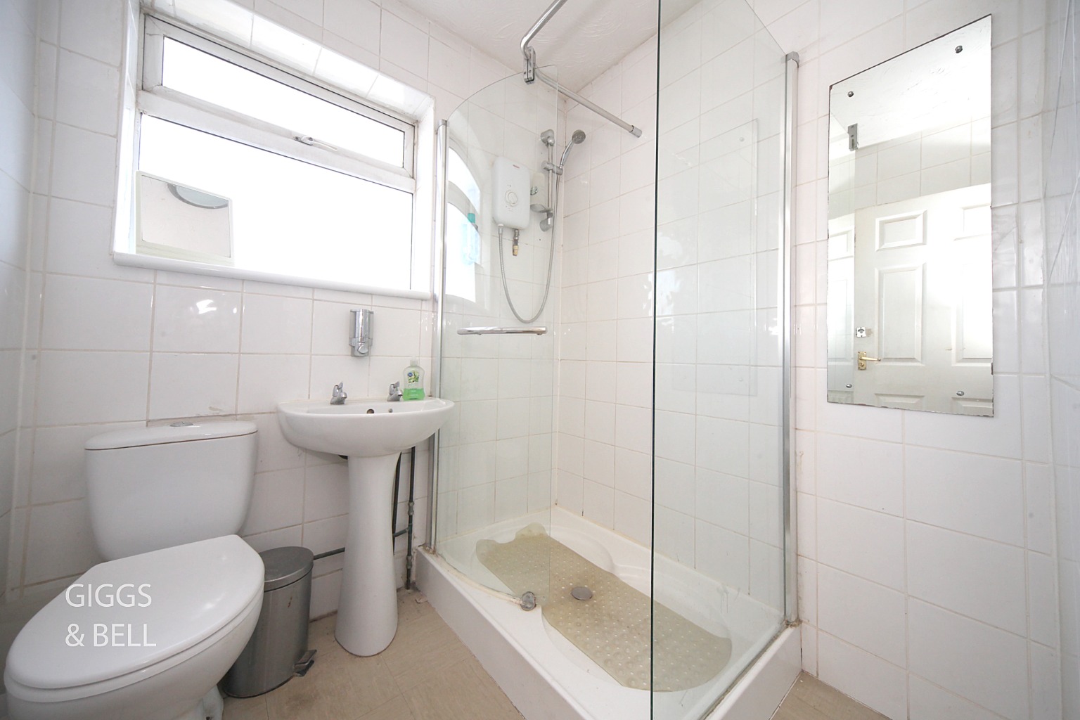 5 bed semi-detached house for sale in Friars Way, Luton 19