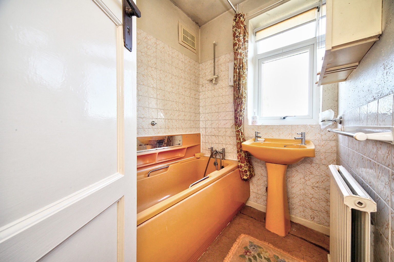 3 bed semi-detached house for sale in Hollybush Road, Luton  - Property Image 11