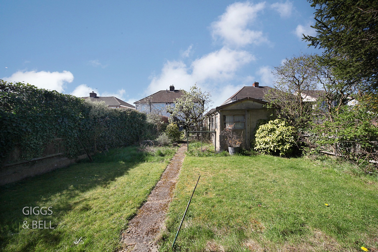 3 bed semi-detached house for sale in Hollybush Road, Luton 17