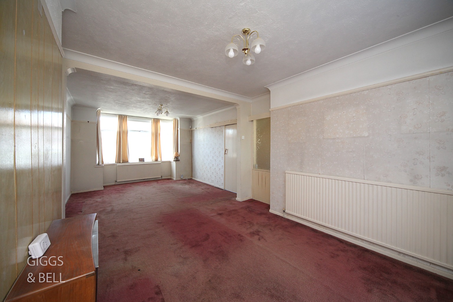3 bed semi-detached house for sale in Hollybush Road, Luton 2