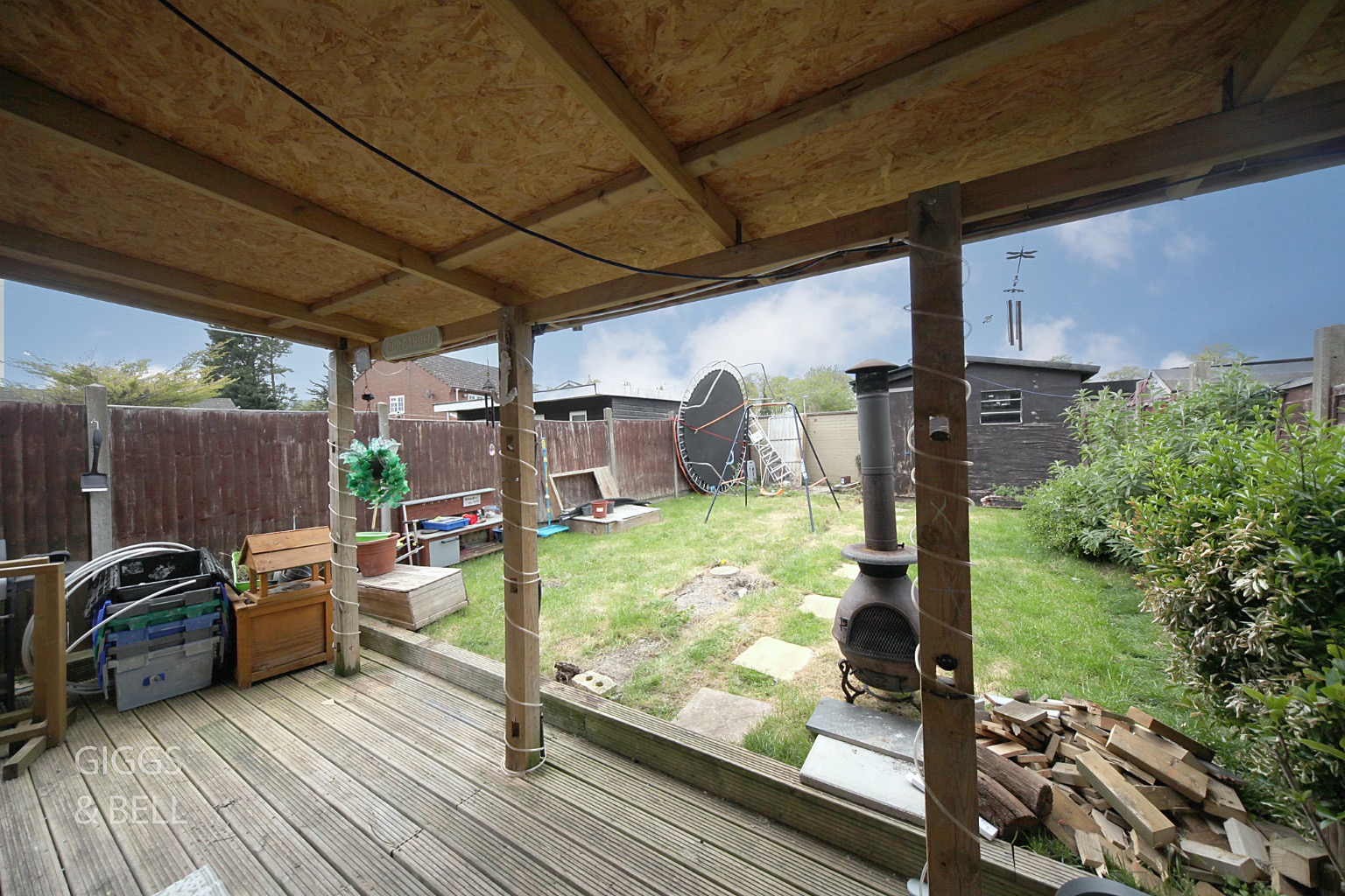 3 bed end of terrace house for sale in Wauluds Bank Drive, Luton 19