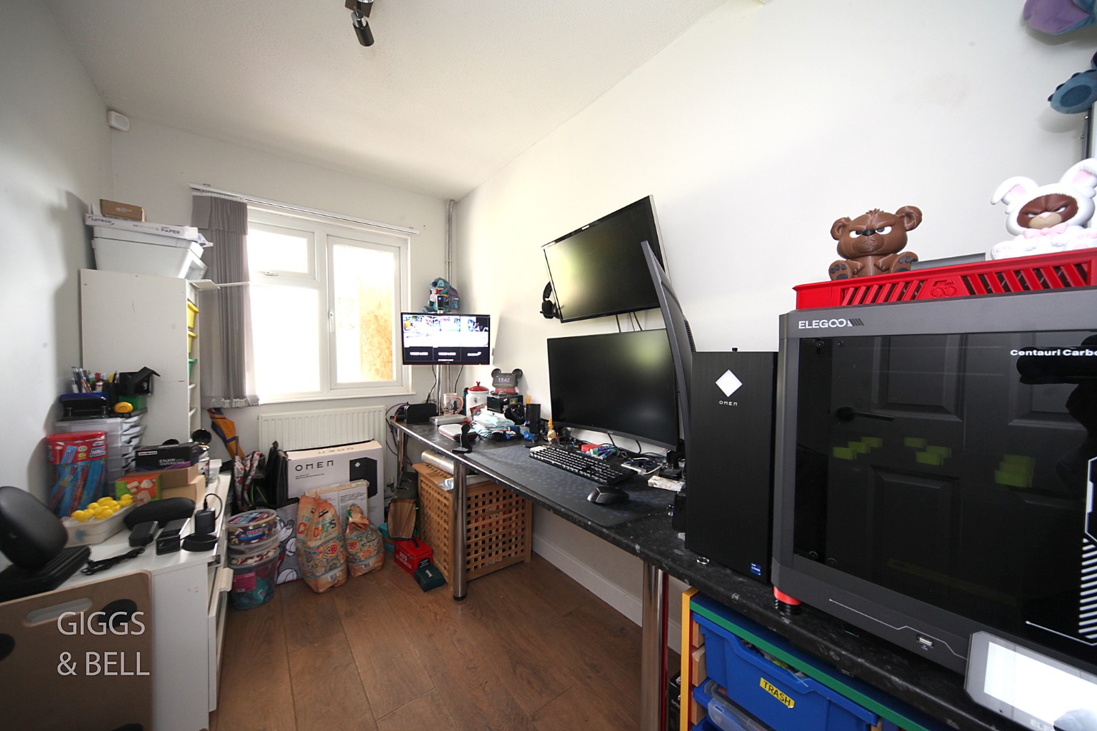 3 bed end of terrace house for sale in Wauluds Bank Drive, Luton 6