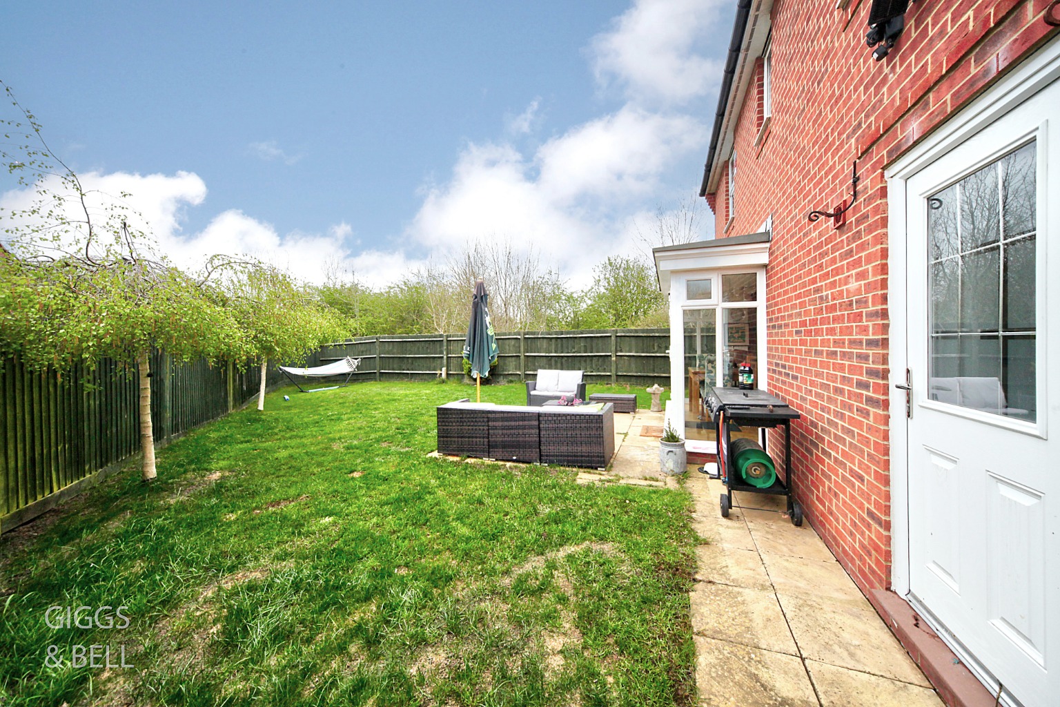 4 bed detached house for sale in Cassidy Close, Luton 21