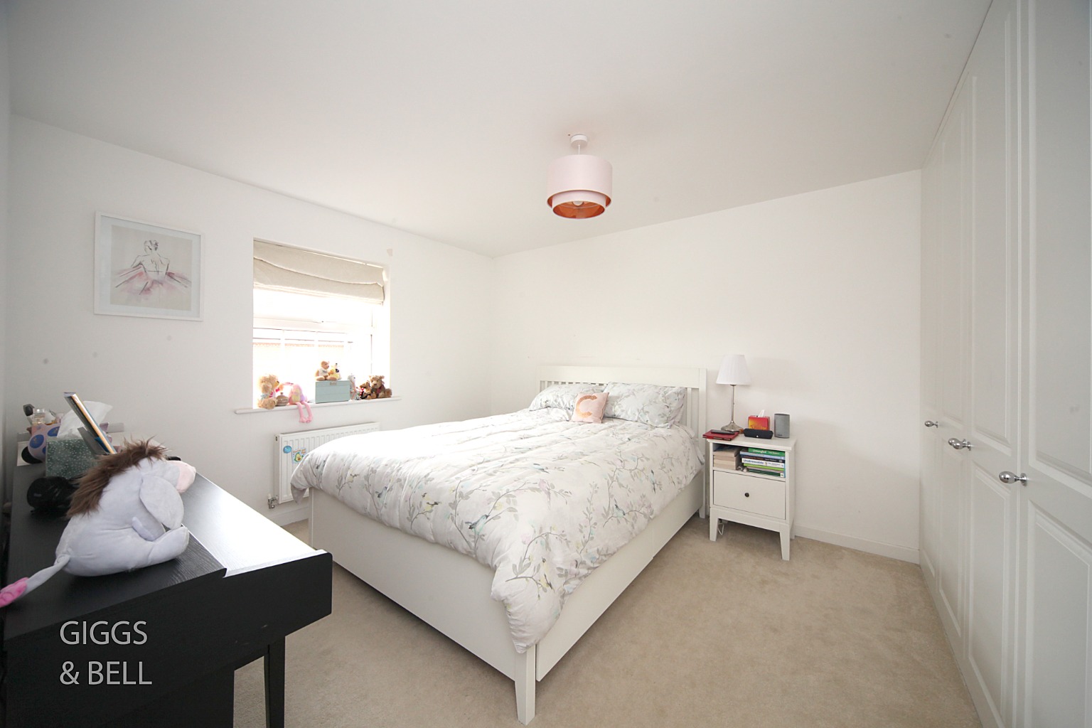 4 bed detached house for sale in Cassidy Close, Luton 13