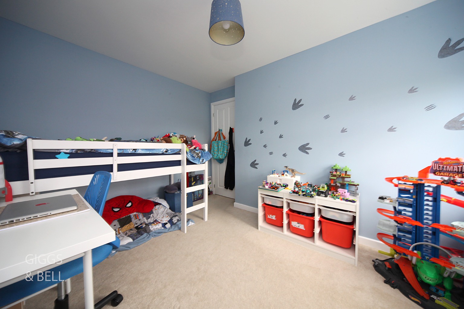 4 bed detached house for sale in Cassidy Close, Luton  - Property Image 17