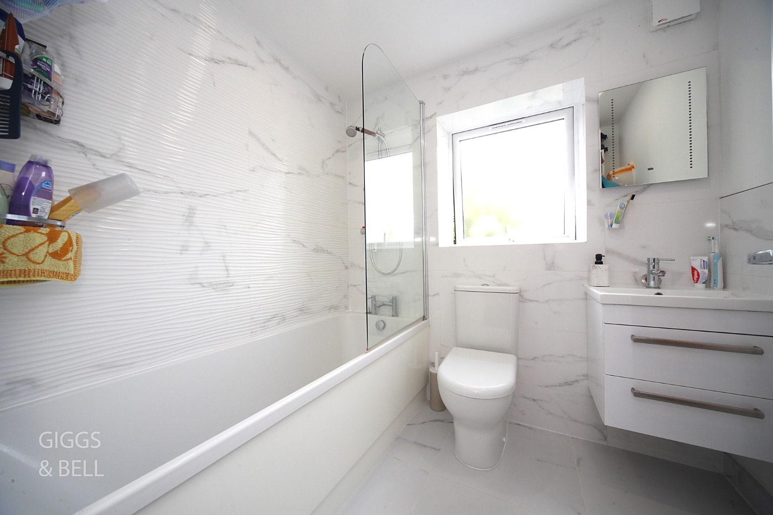 2 bed flat for sale in Old Bedford Road, Luton  - Property Image 13