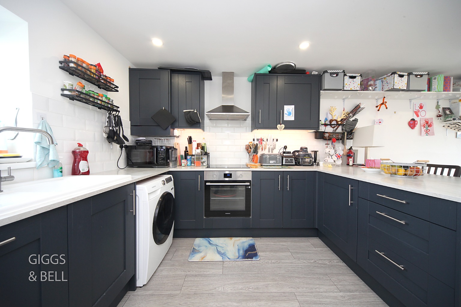 2 bed flat for sale in Old Bedford Road, Luton 6