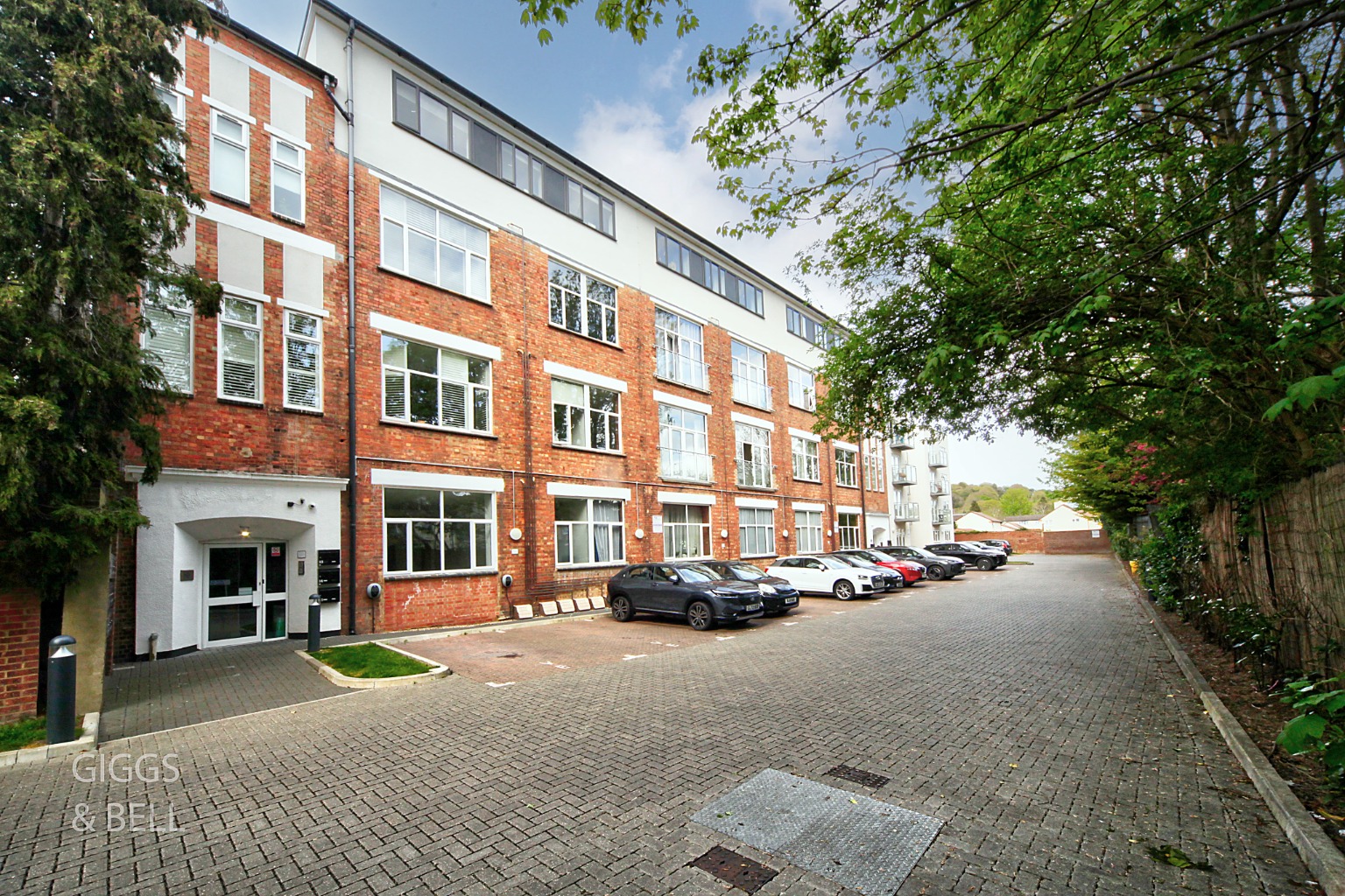 2 bed flat for sale in Old Bedford Road, Luton 13