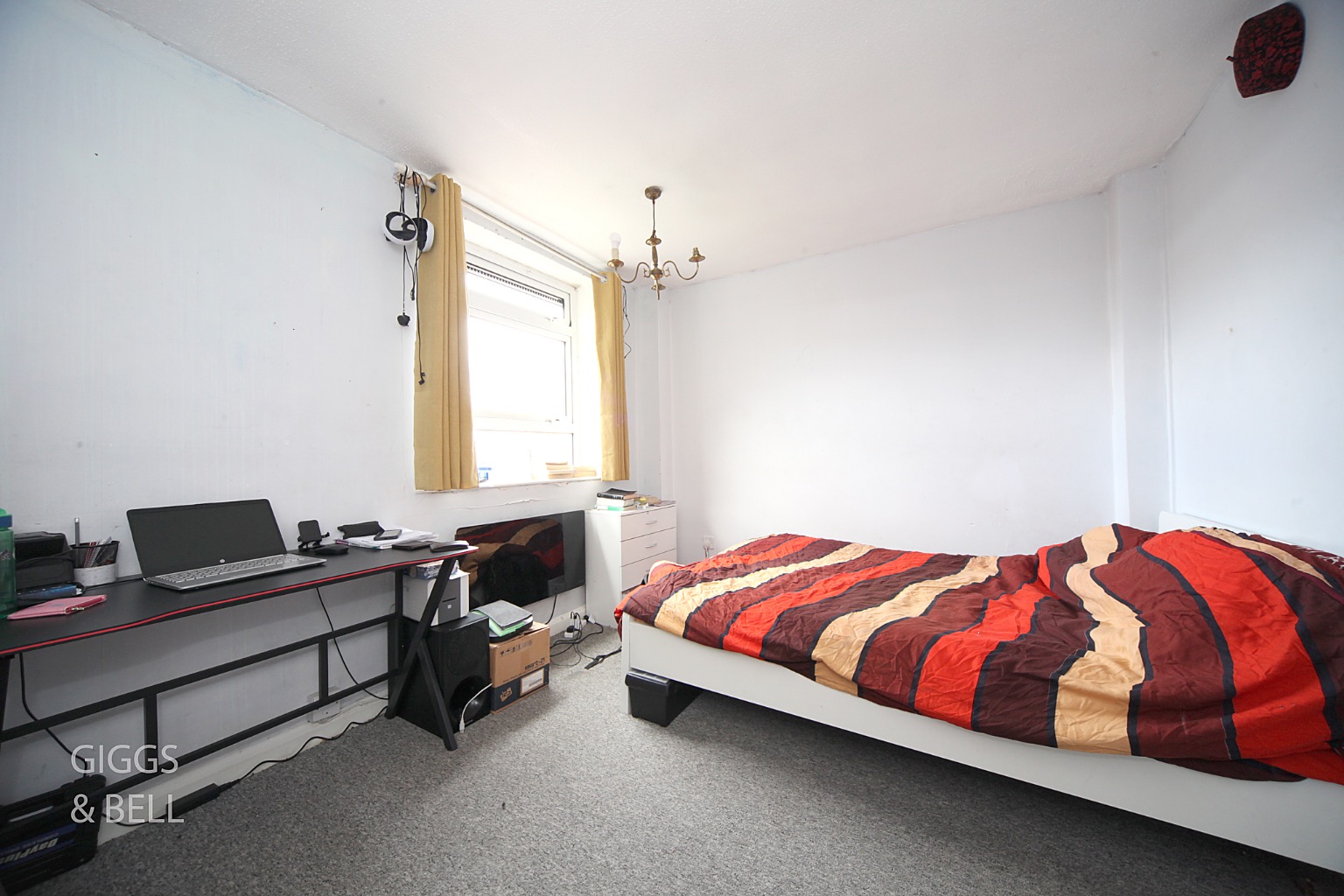 3 bed flat for sale in Moulton Rise, Luton 7