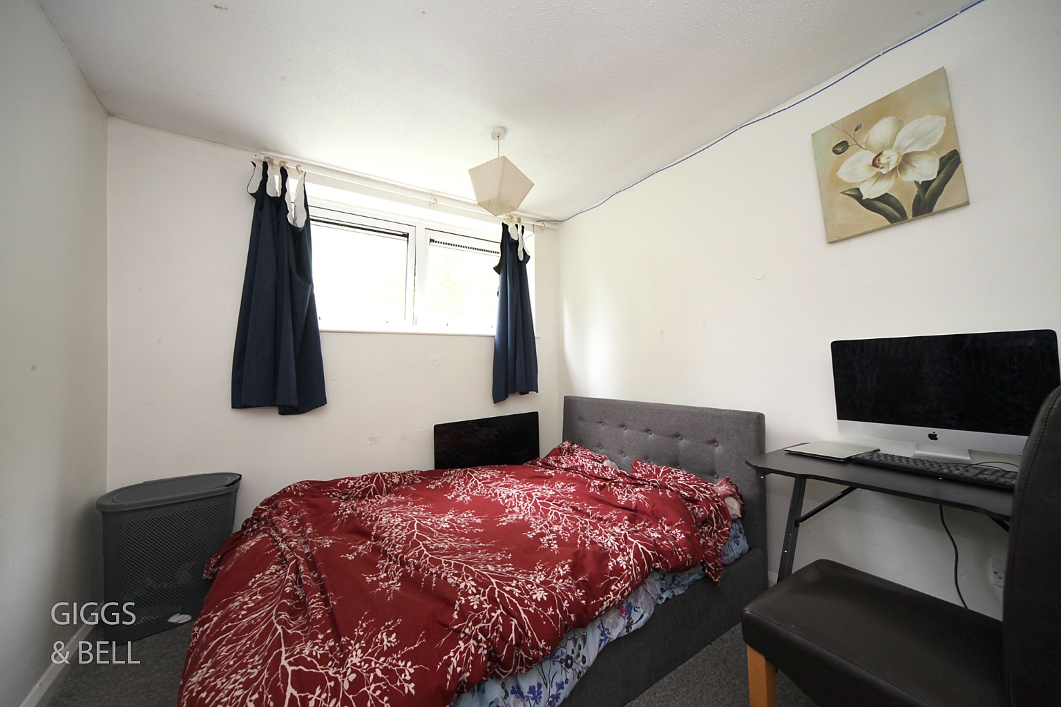 3 bed flat for sale in Moulton Rise, Luton 8