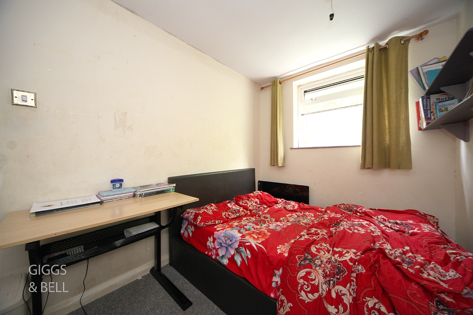 3 bed flat for sale in Moulton Rise, Luton  - Property Image 10