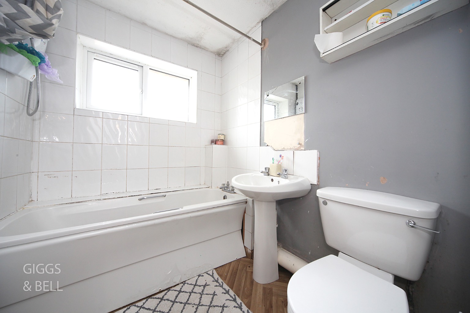 3 bed terraced house for sale in Westerdale, Luton 9