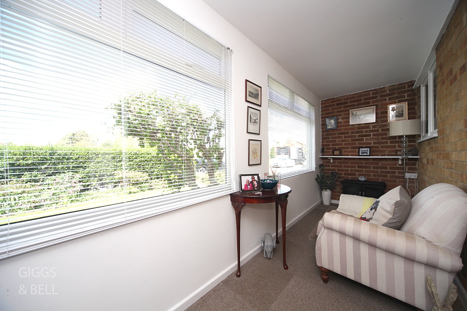 3 bed semi-detached house for sale in Ashfield Way, Luton 1