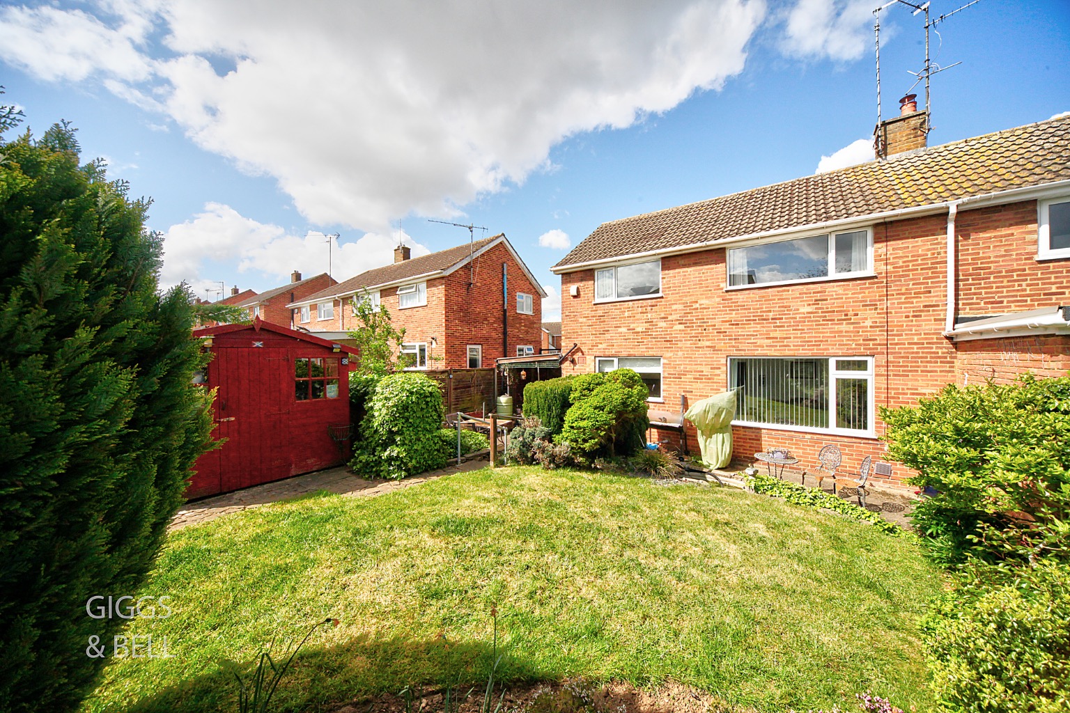 3 bed semi-detached house for sale in Ashfield Way, Luton  - Property Image 18