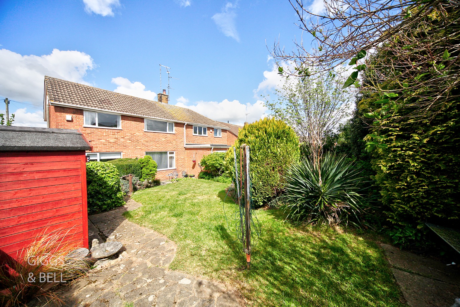 3 bed semi-detached house for sale in Ashfield Way, Luton  - Property Image 17