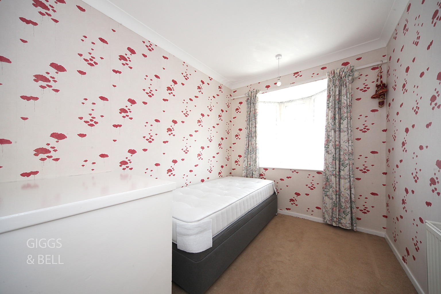 3 bed semi-detached house for sale in Kingsdown Avenue, Luton 10